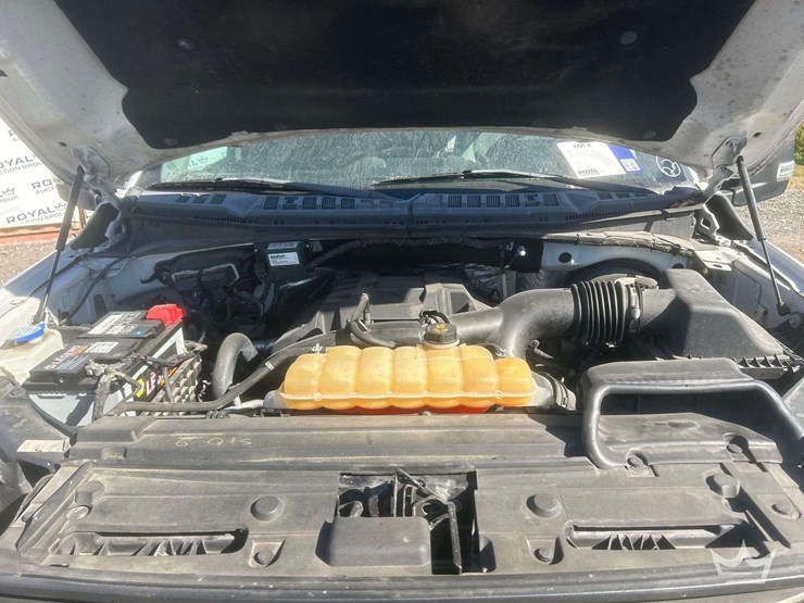 2017-ford-f150-image-14