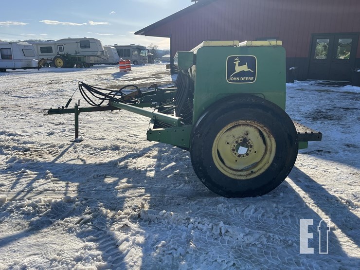 1989-john-deere-8300-image-2