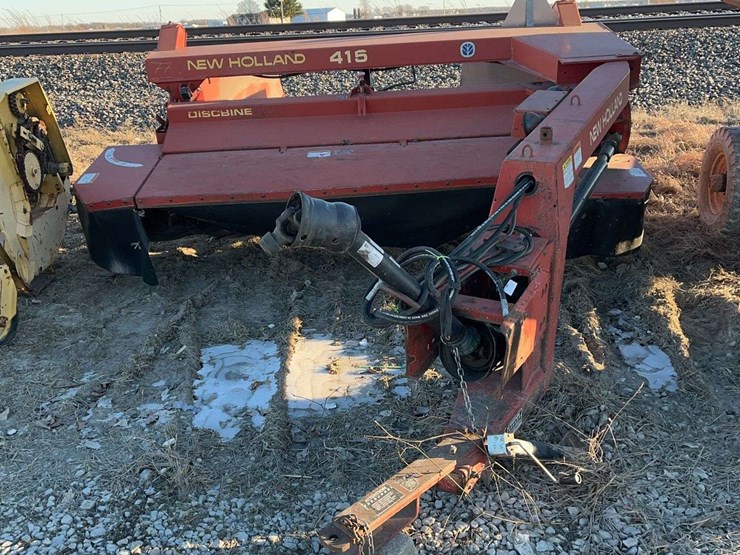 new-holland-415-image-2