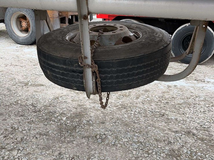 1980-fruehauf-tanker-image-5