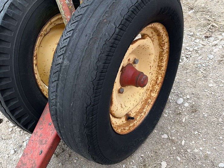 new-holland-256-image-6