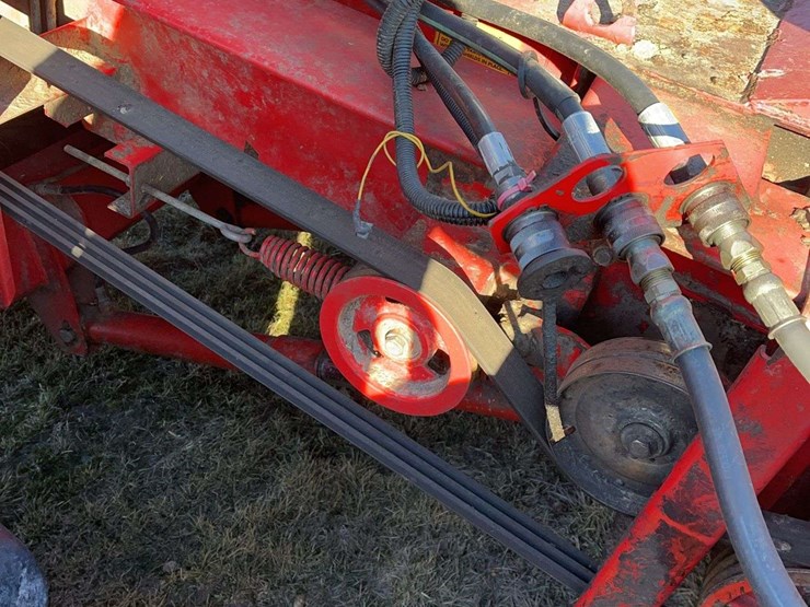 1992-massey-ferguson-8570-image-10