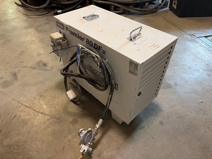 l.b.-white-premier-80-df-portable-heater-image-2