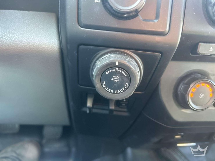 2017-ford-f150-image-27