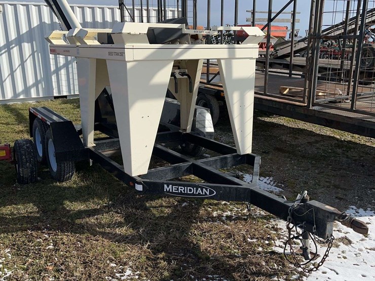 friesen-seed-titan-2se-seed-tender,-holds-2-pro-boxes,-honda-engine,-electric-start,-s/n:-41843-image-1