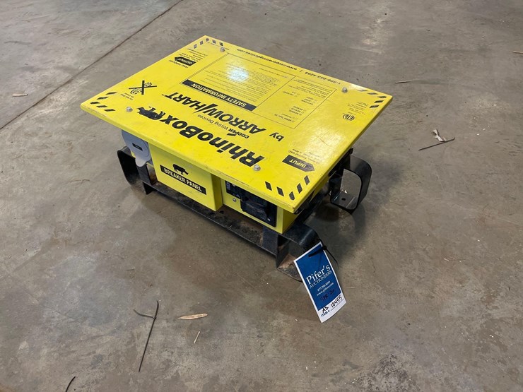 rhino-boxes-with-cables-image-8