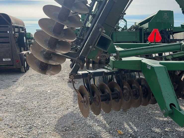 john-deere-630-image-6