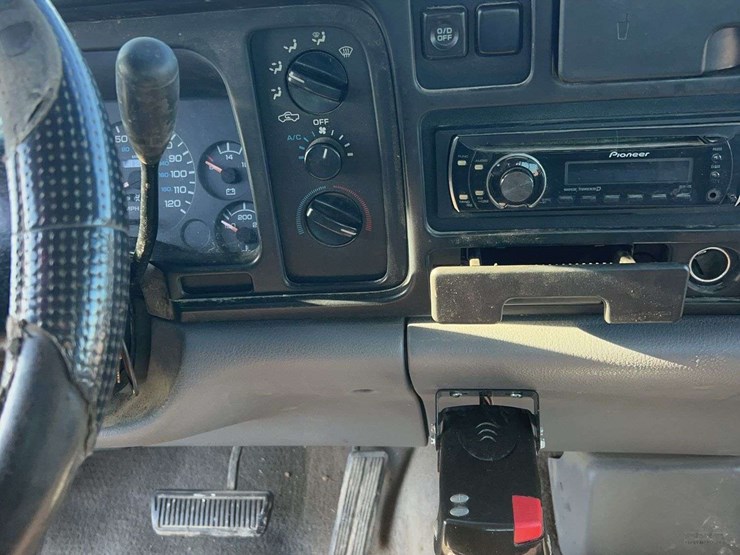 1996-dodge-3500-image-19