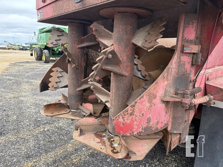 1992-freightliner-fld120-image-12