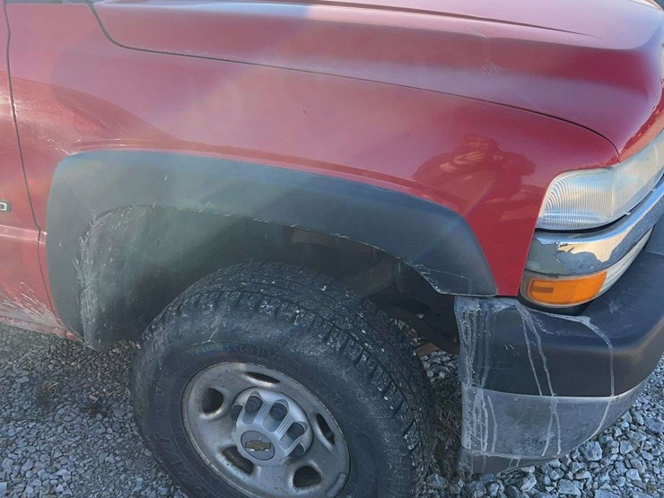 2001-chevrolet-2500hd-image-3