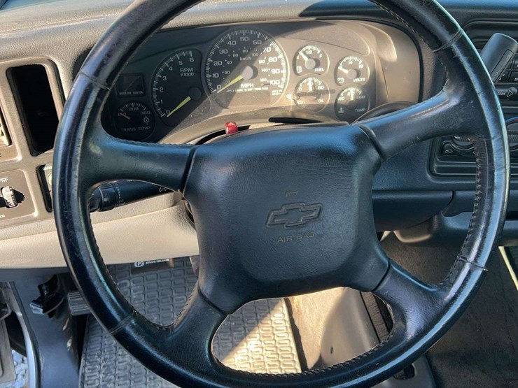 2000-chevrolet-2500-image-13