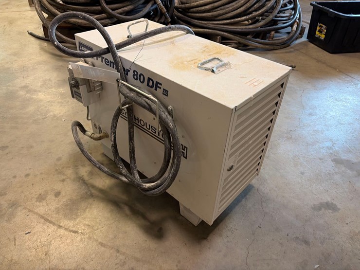l.b.-white-premier-80-df-portable-heater-image-2