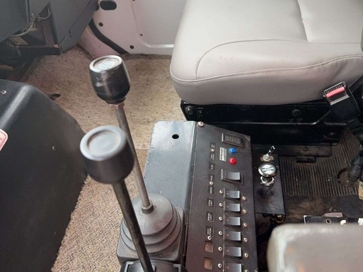 2001-international-2001-image-22