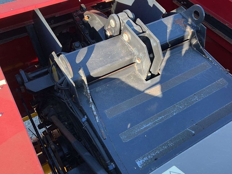 new-holland-bb940a-image-17