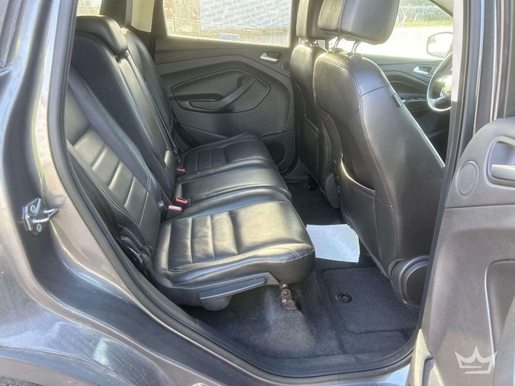 2013-ford-escape-image-25