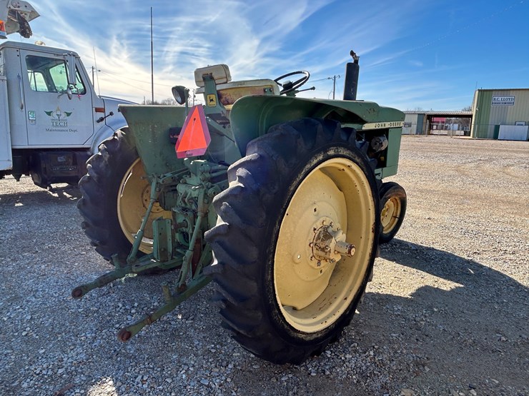 1961-john-deere-2010-image-4