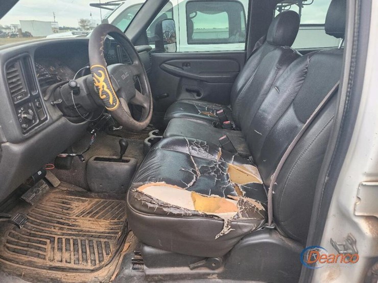 2006-gmc-sierra-3500hd-image-2