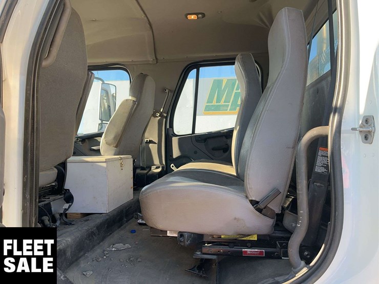 2012-freightliner-m2-112-t/a-service-truck-image-15