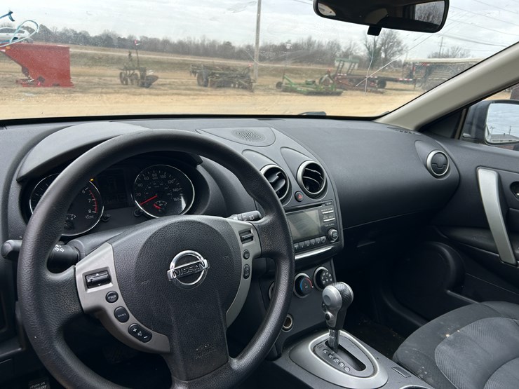 2012-nissan-rogue-image-6