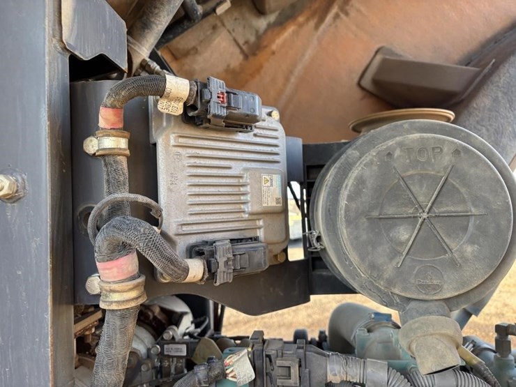 2013-volvo-sd75-image-35