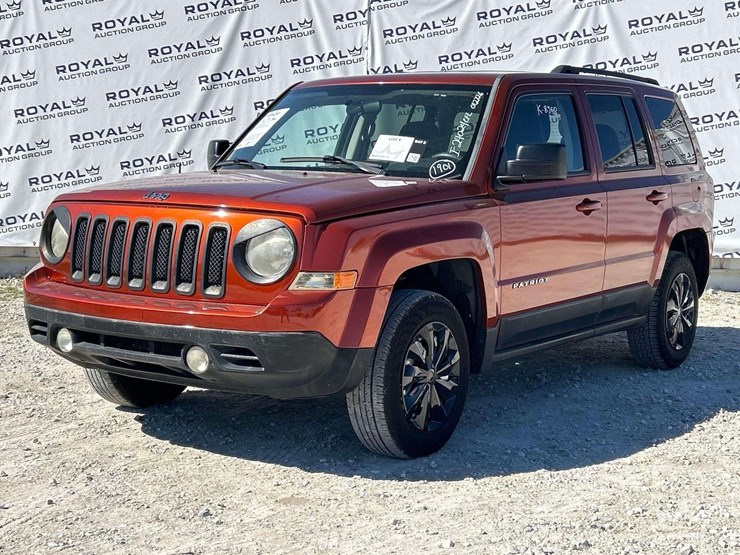 2012-jeep-patriot-image-1