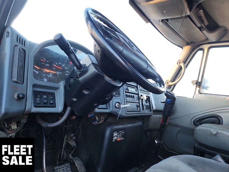 2005-international-workstar-7400-image-18