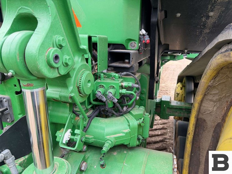 2015-john-deere-8370rt-image-39
