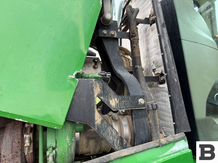2012-john-deere-7215r-image-64