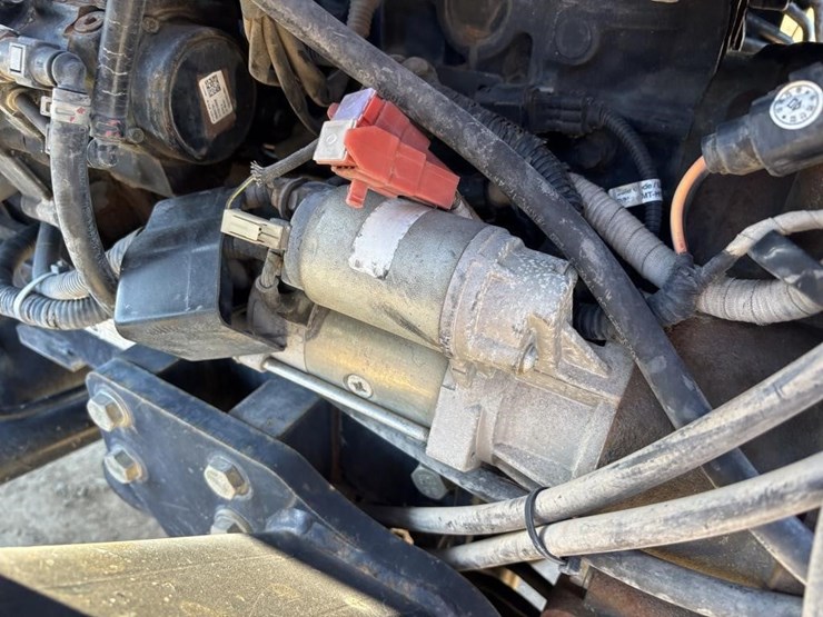 2017-new-holland-workmaster-40-image-46