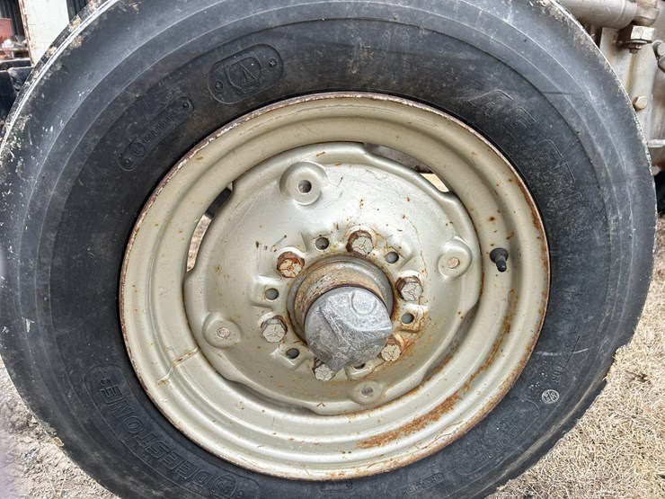 massey-ferguson-230-image-4