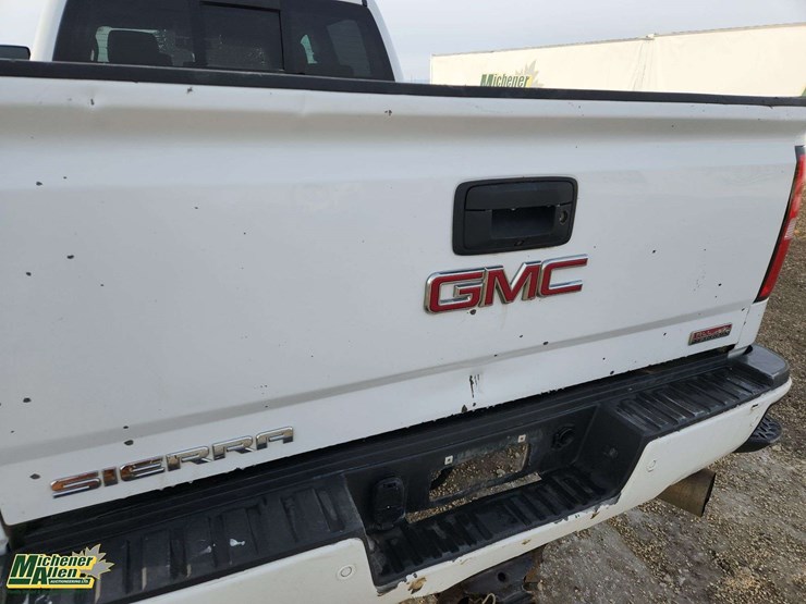 2017-gmc-sierra-3500hd-image-46