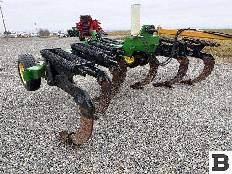 john-deere-915-image-6