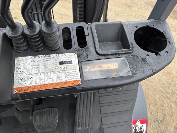 2008-toyota-8fgcu20-image-23