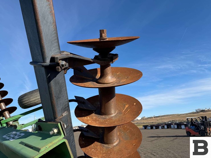 john-deere-650-image-23