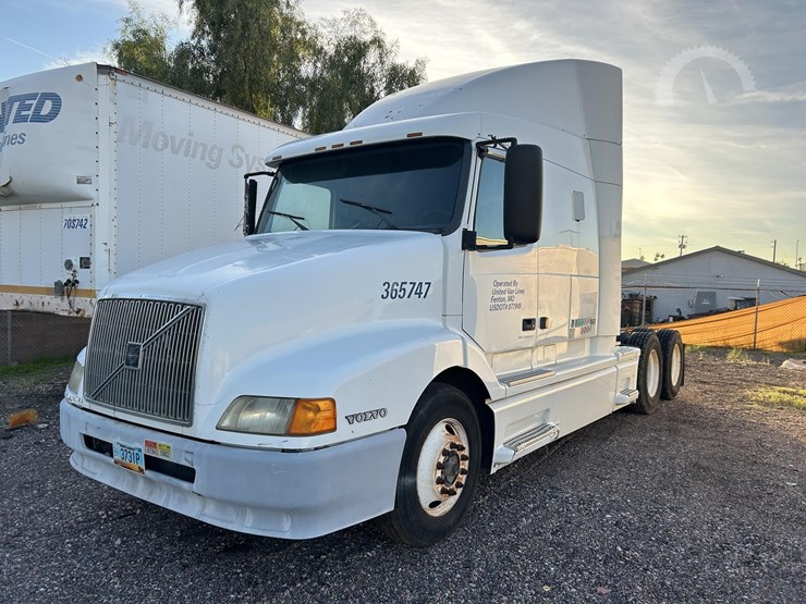 1999-volvo-vnl64t770-image-38