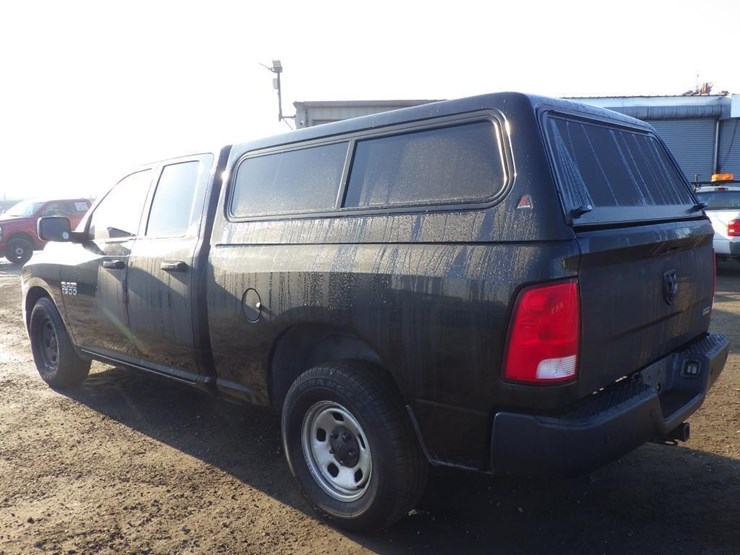 2015-dodge-1500-image-4