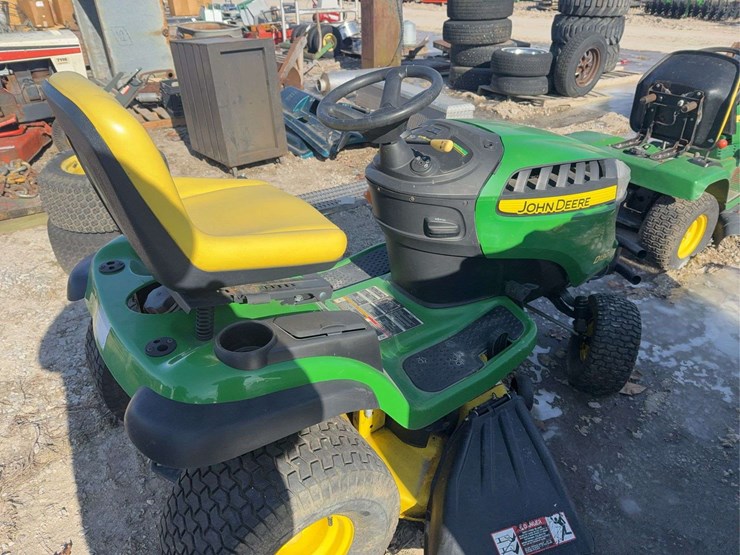 john-deere-130-image-2