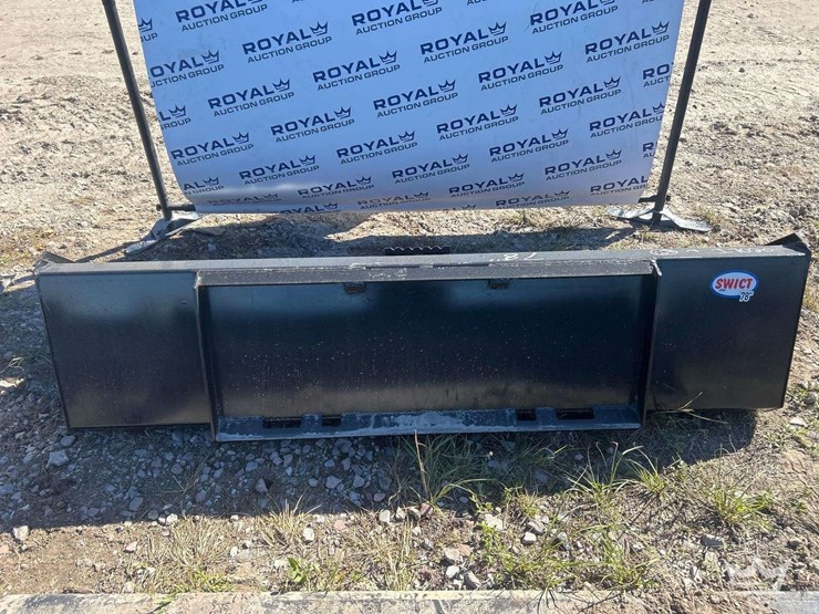 2025-swict-78in.-bucket-skid-steer-attachment-image-2