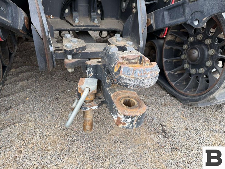 2012-case-ih-600-image-42