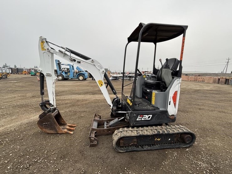 2021-bobcat-e20-image-5