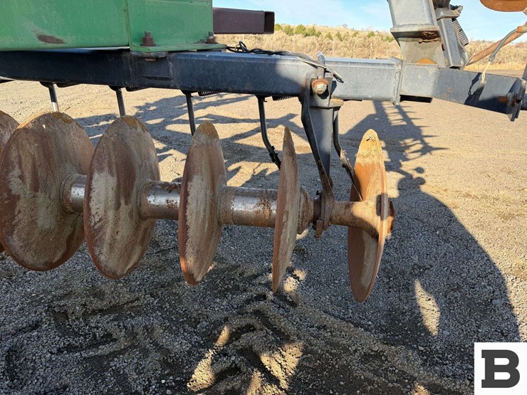 john-deere-650-image-33