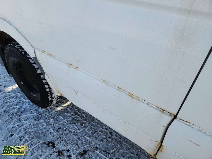 2009-dodge-sprinter-3500-image-32