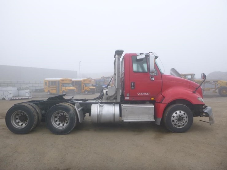 2017-international-prostar-image-7