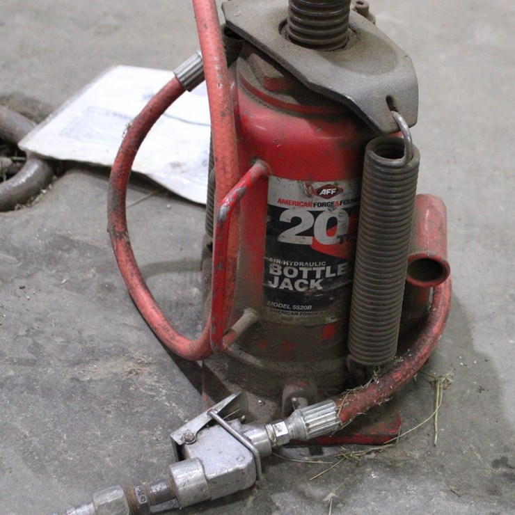 ATD Air/Hydraulic 20 Ton Bottle Jack