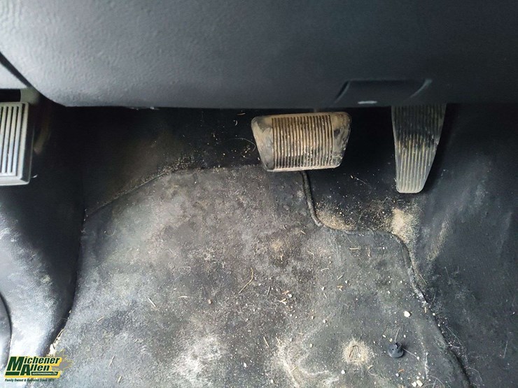 2016-dodge-1500-image-17