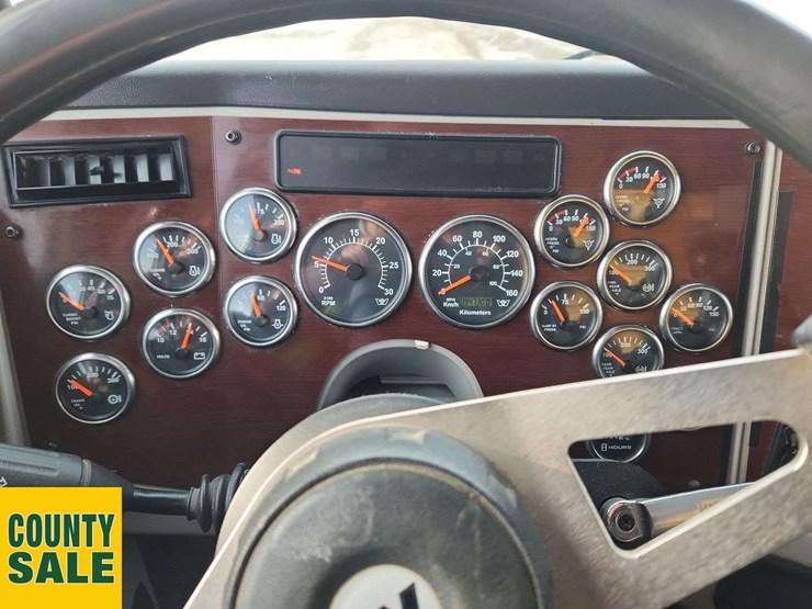 2015-western-star-4700-image-20