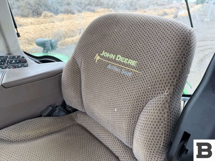 2012-john-deere-8335r-image-93