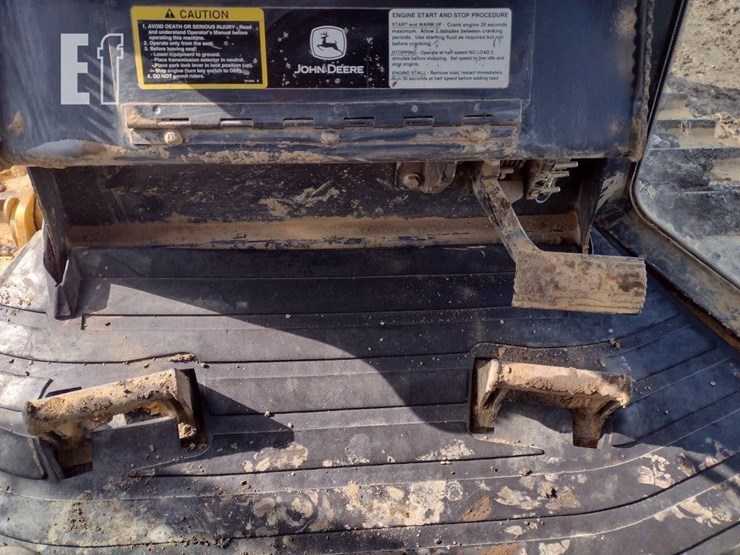 2008-deere-750j-image-8