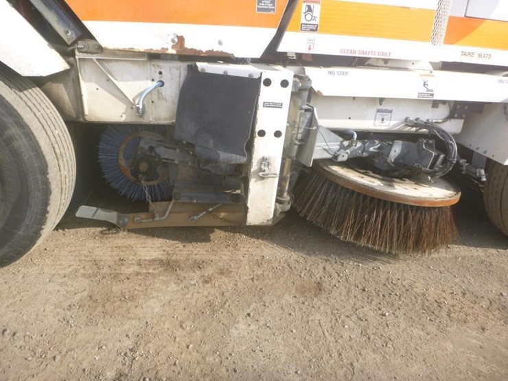 2013-global-m4-sweeper-image-10