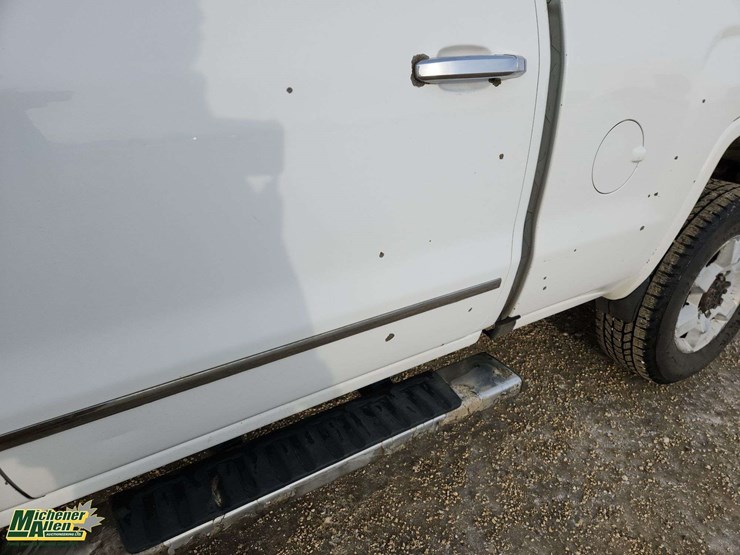 2017-gmc-sierra-3500hd-image-42